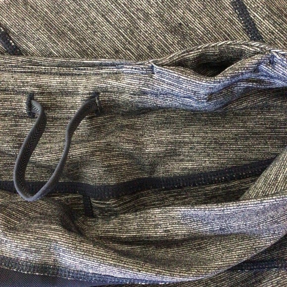 MPG Blue and Gray Cropped Leggings - Size Small - Picture 8 of 8